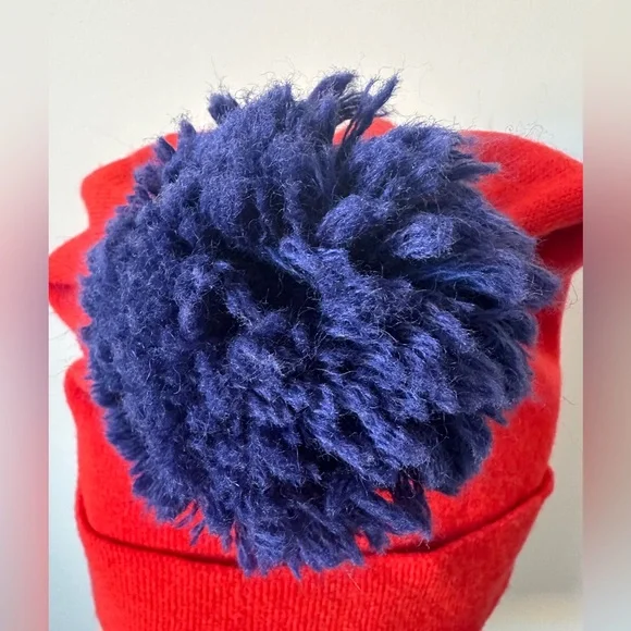 Band of Outsiders Neiman Marcus for Target "Best Friends" Pom Pom Beanie Unisex - Picture 5 of 8